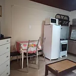 Apartamento 1 Quarto a 500m da Praia e da Roda Gigante